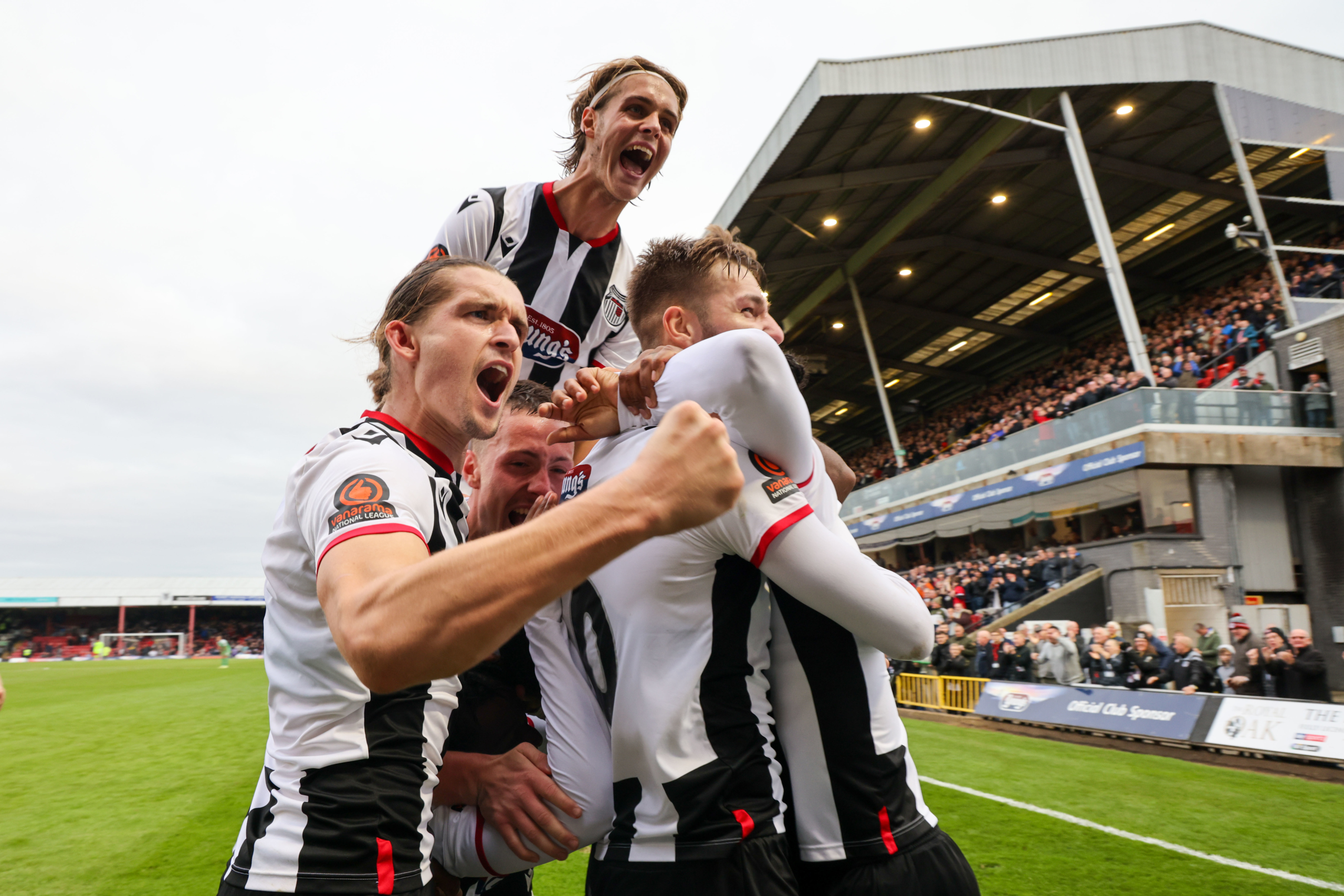 Manchester United Fall To Grimsby Town