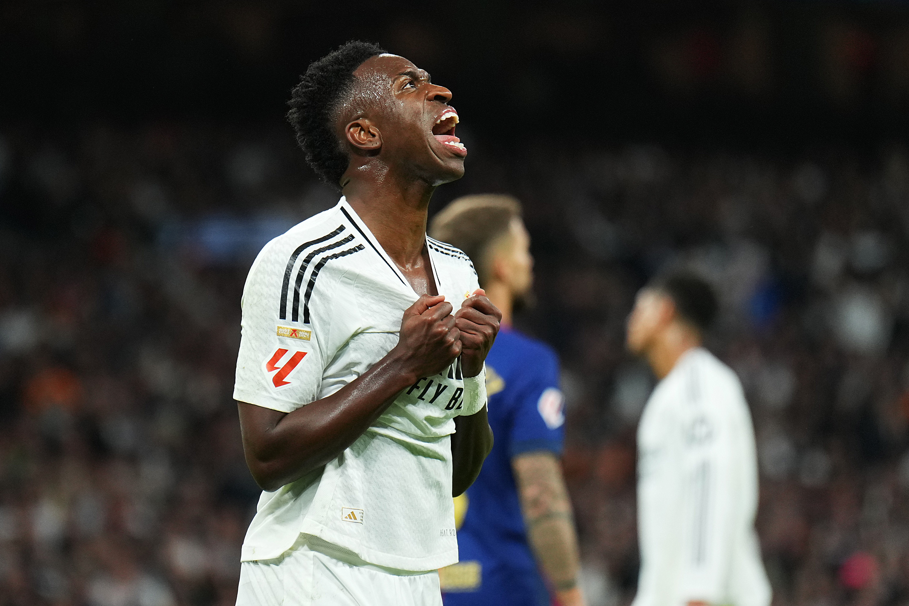 Vinicius scores as Real win