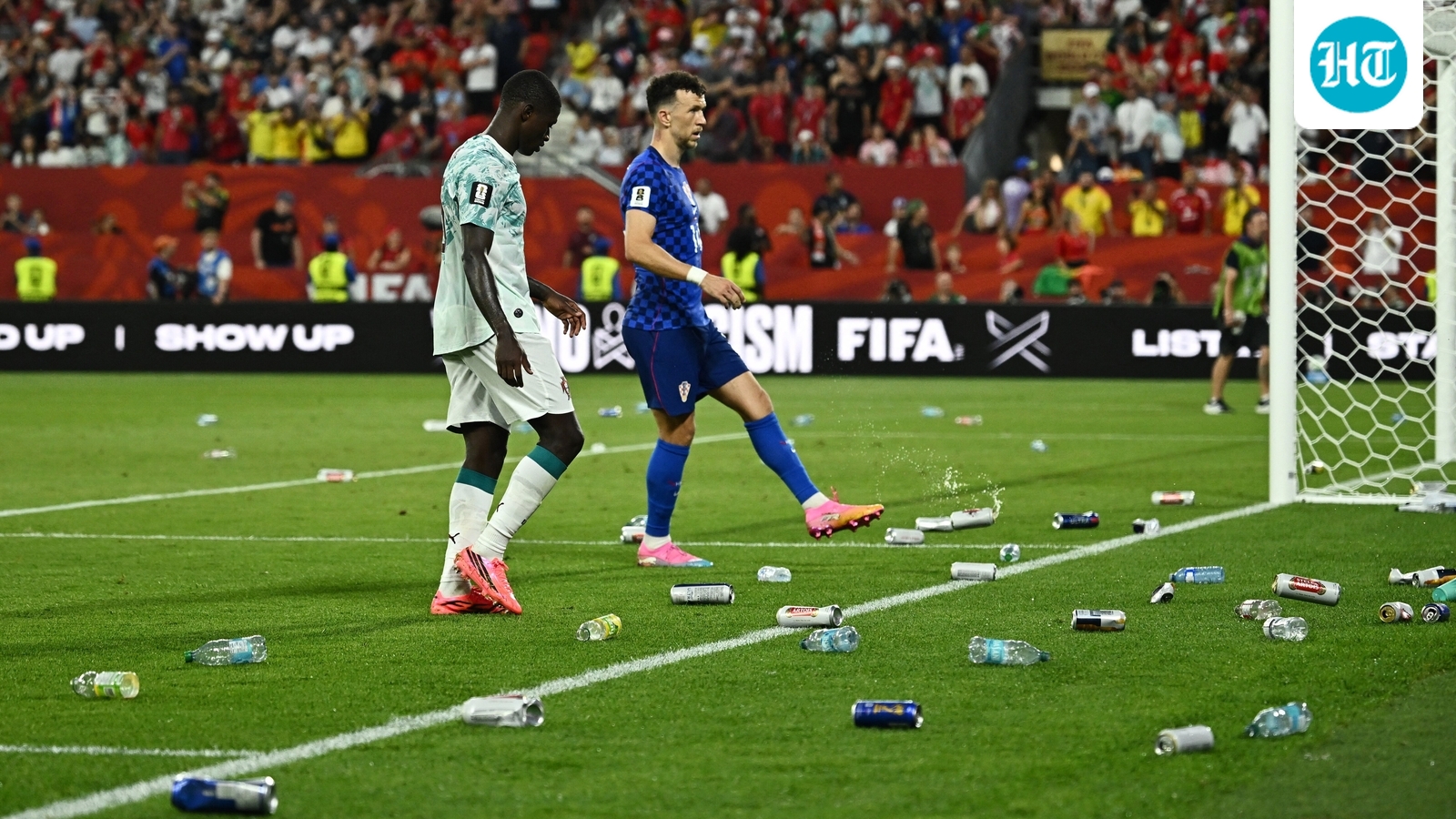 Fans throwing trash at the field because of VAR wrong decision (Source: Getty Images)