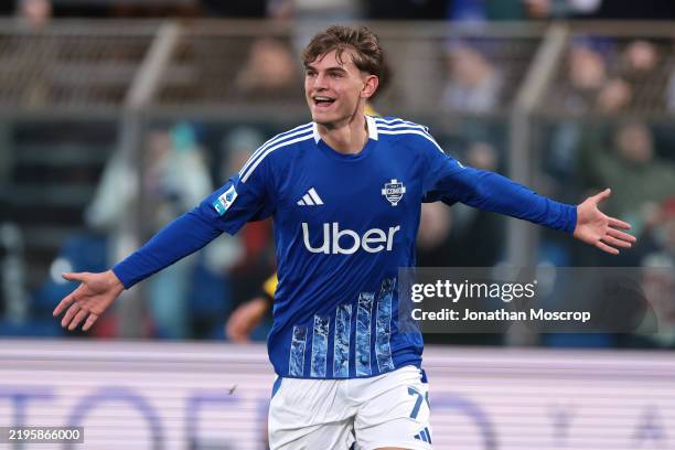 Nico Paz Decimates Manchester United