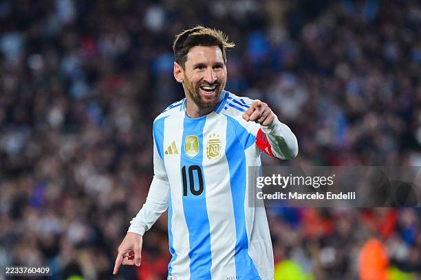 Lionel Messi Buys CD Eldense